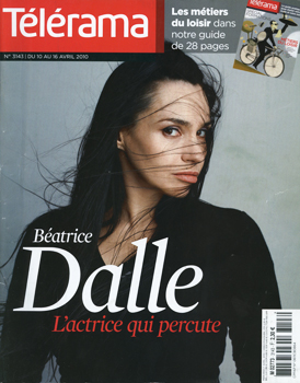 Couverture de Télérama n°3143 avec Béatrice Dalle. Photographie : Patrick Swirc.